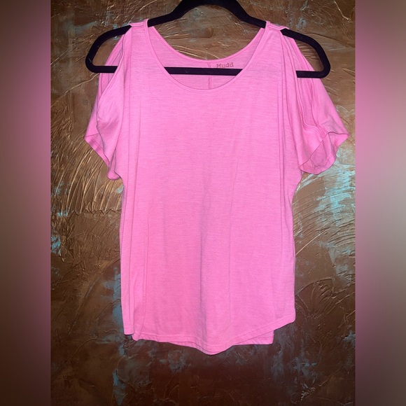 Bright pink cold shoulder top - Picture 3 of 3